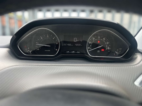 Used Peugeot 208 2016 for sale - 76252733: Photo 26