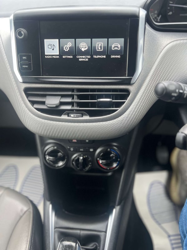 Used Peugeot 208 2016 for sale - 76252733: Photo 31