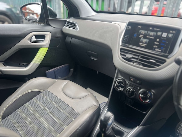 Used Peugeot 208 2016 for sale - 76252733: Photo 39