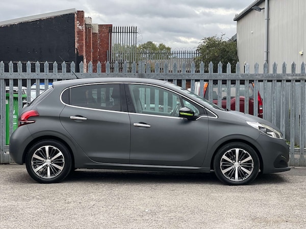 Used Peugeot 208 2016 for sale - 76252733: Photo 6