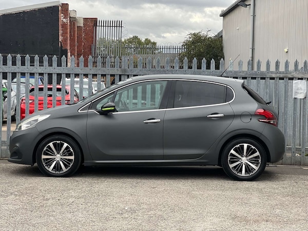 Used Peugeot 208 2016 for sale - 76252733: Photo 7