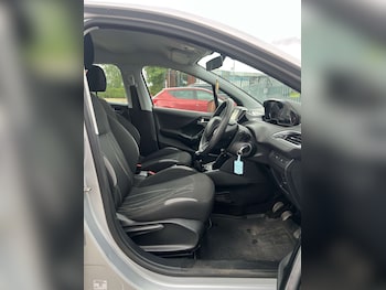 Used Peugeot 208 2013 for sale - 79070784: Photo