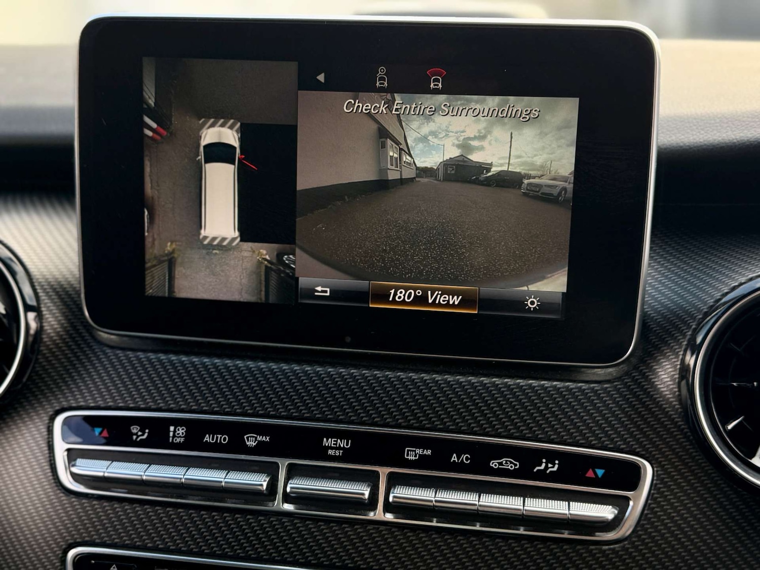 Used Mercedes-Benz V-Class 2020 for sale - 76520316: Photo 11