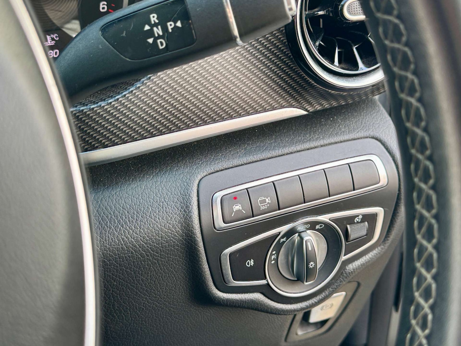 Used Mercedes-Benz V-Class 2020 for sale - 76520316: Photo 65