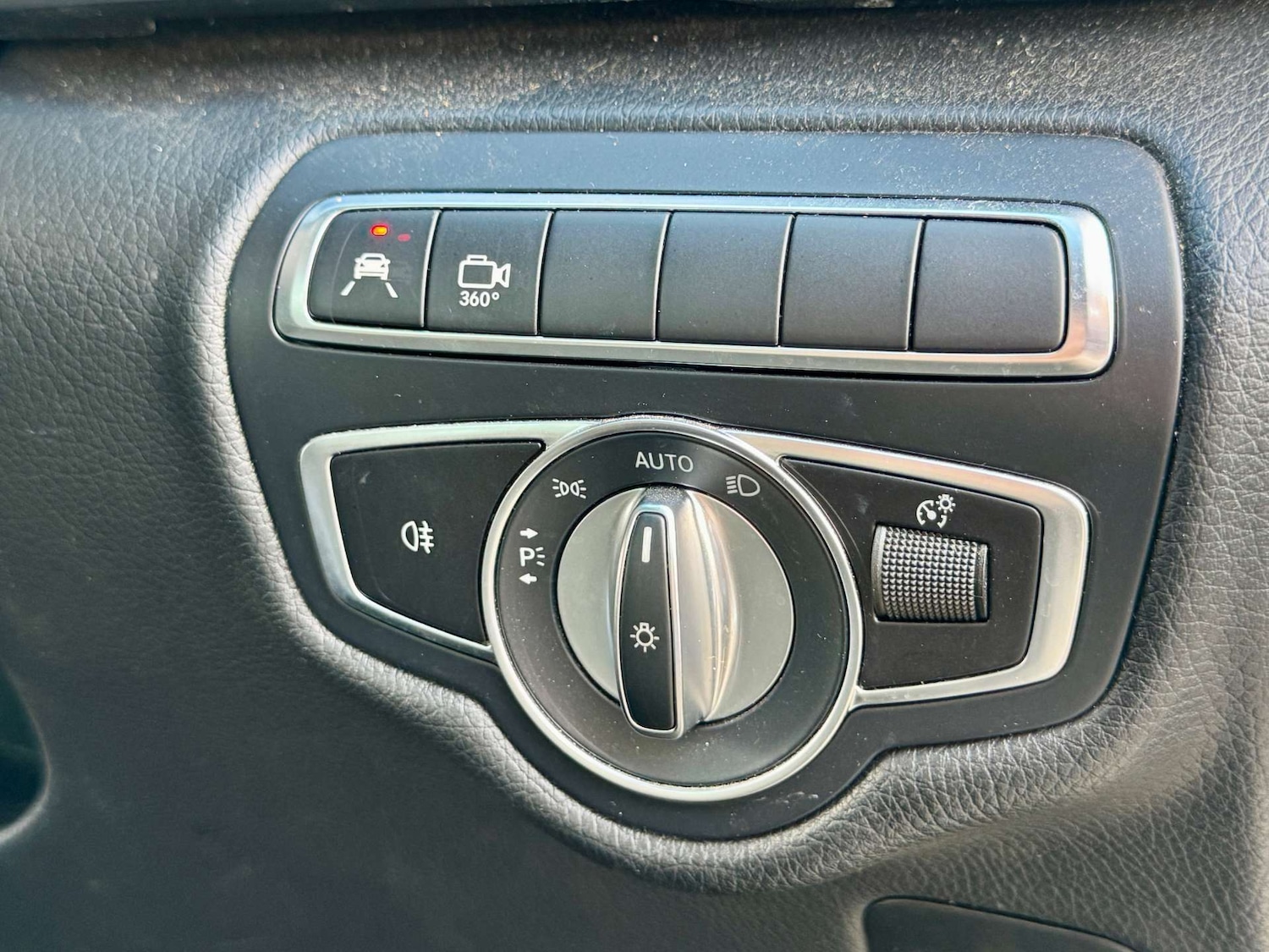 Used Mercedes-Benz V-Class 2020 for sale - 76520316: Photo 66