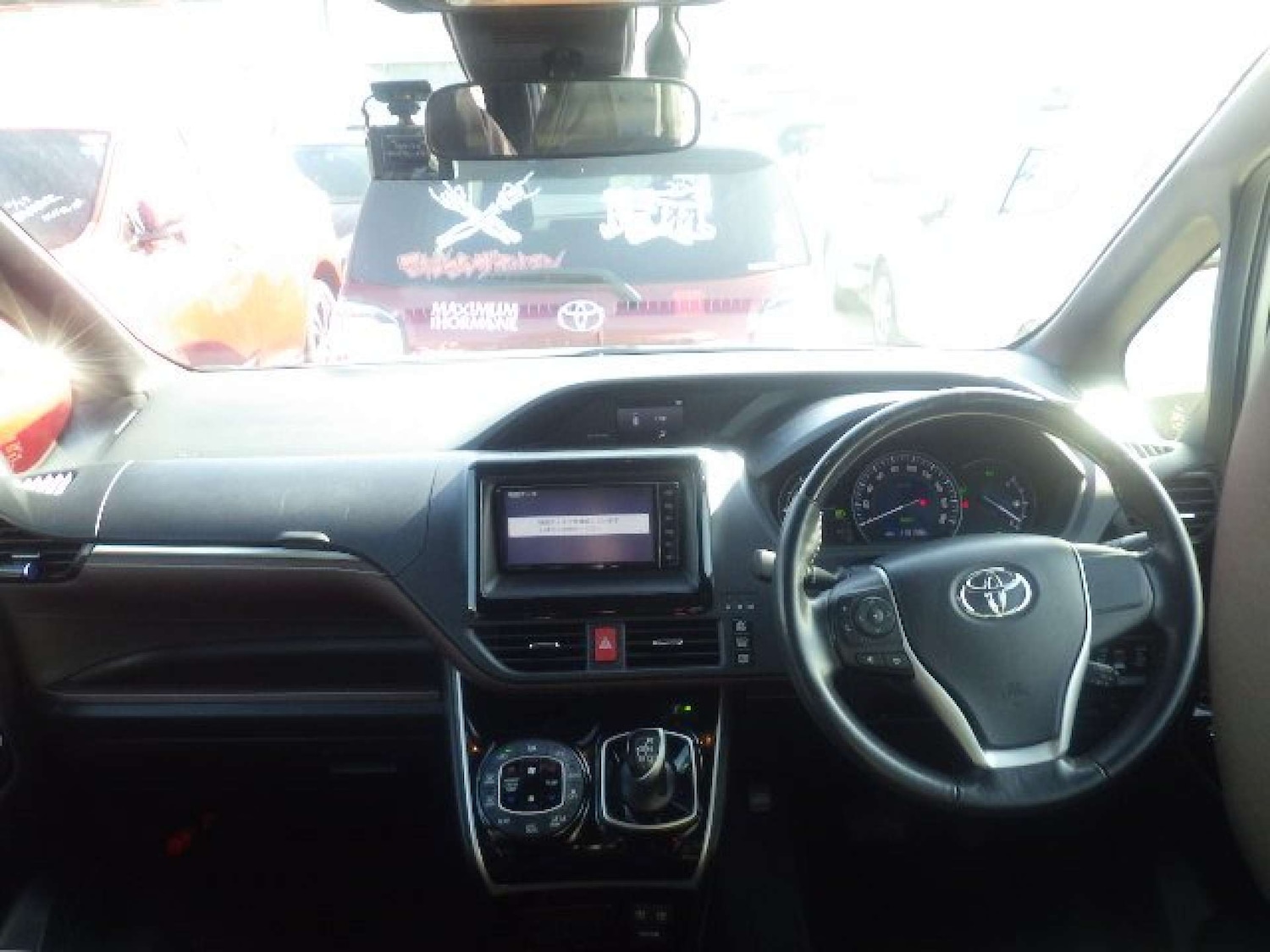 Used Toyota Voxy 2019 for sale - 77030762: Photo 19