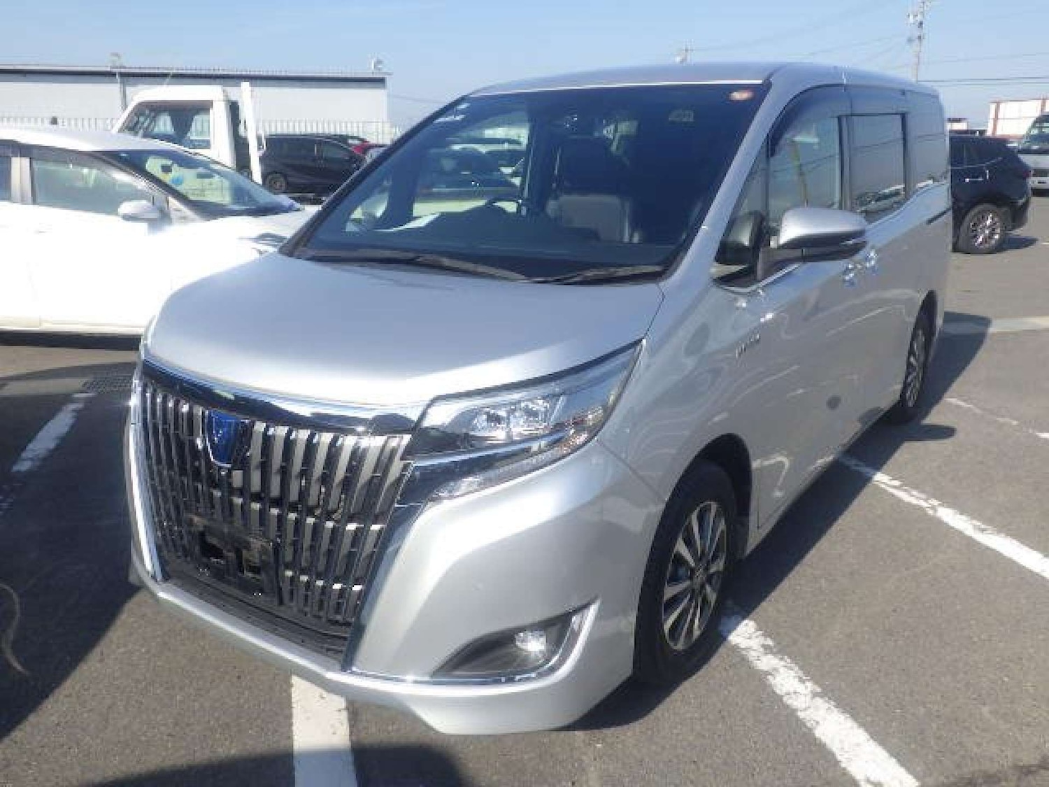 Used Toyota Voxy 2019 for sale - 77030762: Photo 2