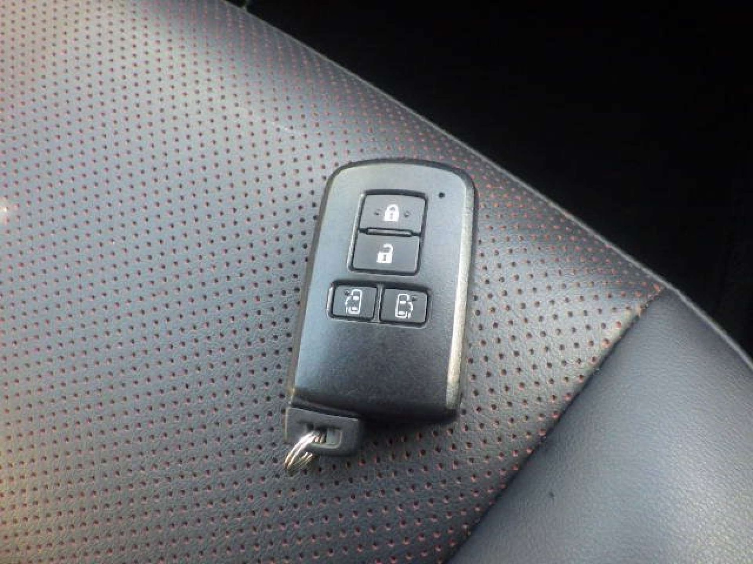 Used Toyota Voxy 2019 for sale - 77030762: Photo 23