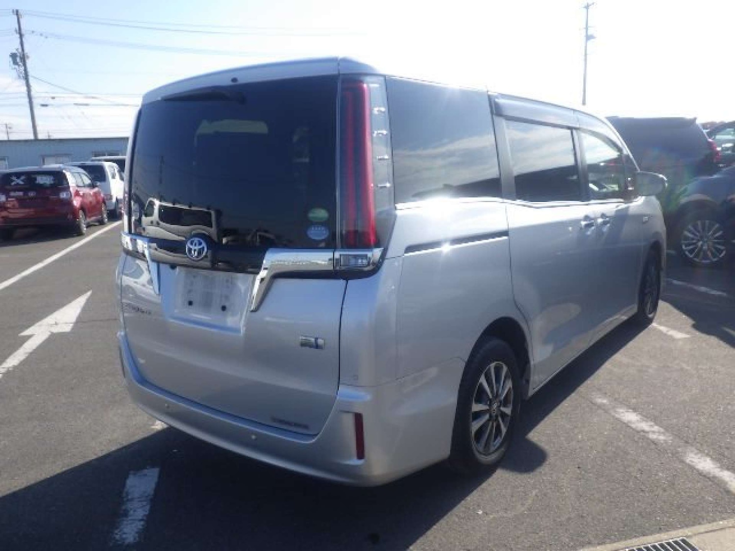 Used Toyota Voxy 2019 for sale - 77030762: Photo 3