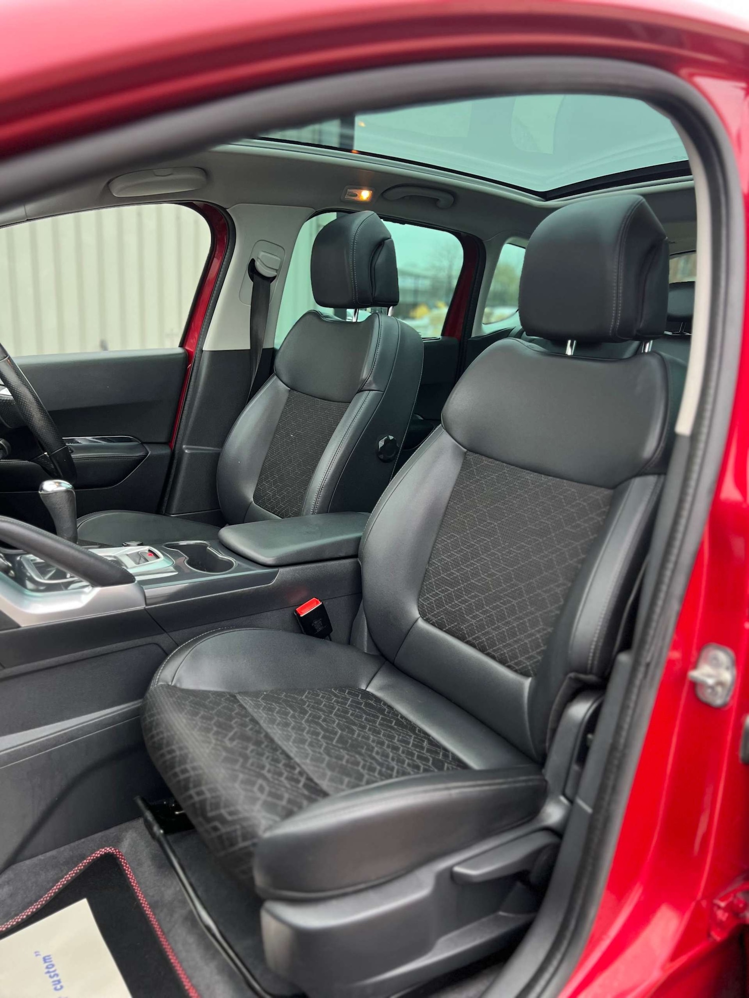 Used Peugeot 3008 2015 for sale - 77799736: Photo 12