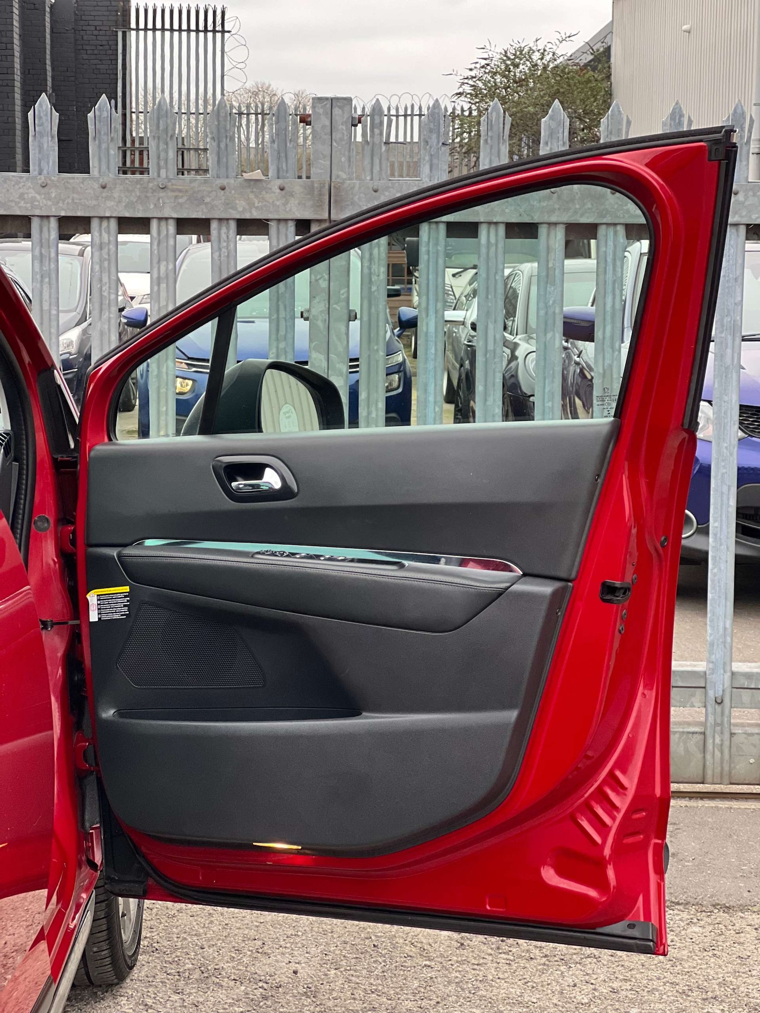 Used Peugeot 3008 2015 for sale - 77799736: Photo 32