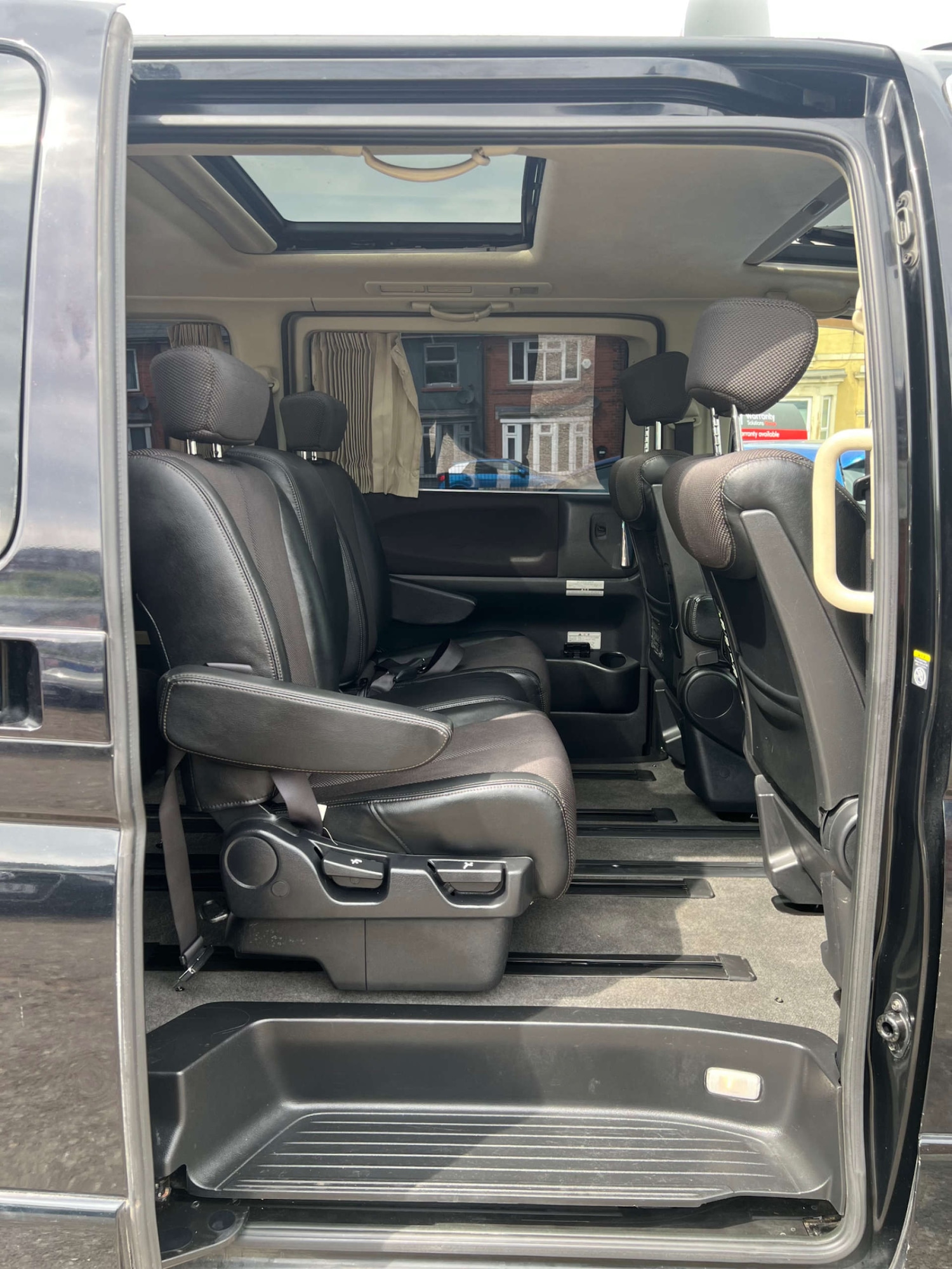 Used Nissan Elgrand 2024 for sale - 77003492: Photo 12