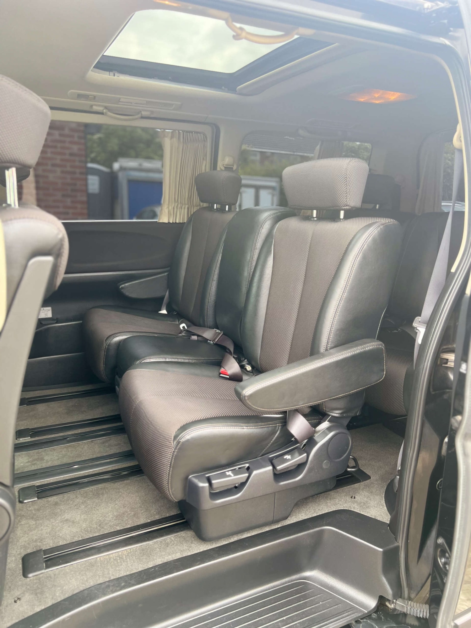 Used Nissan Elgrand 2024 for sale - 77003492: Photo 17