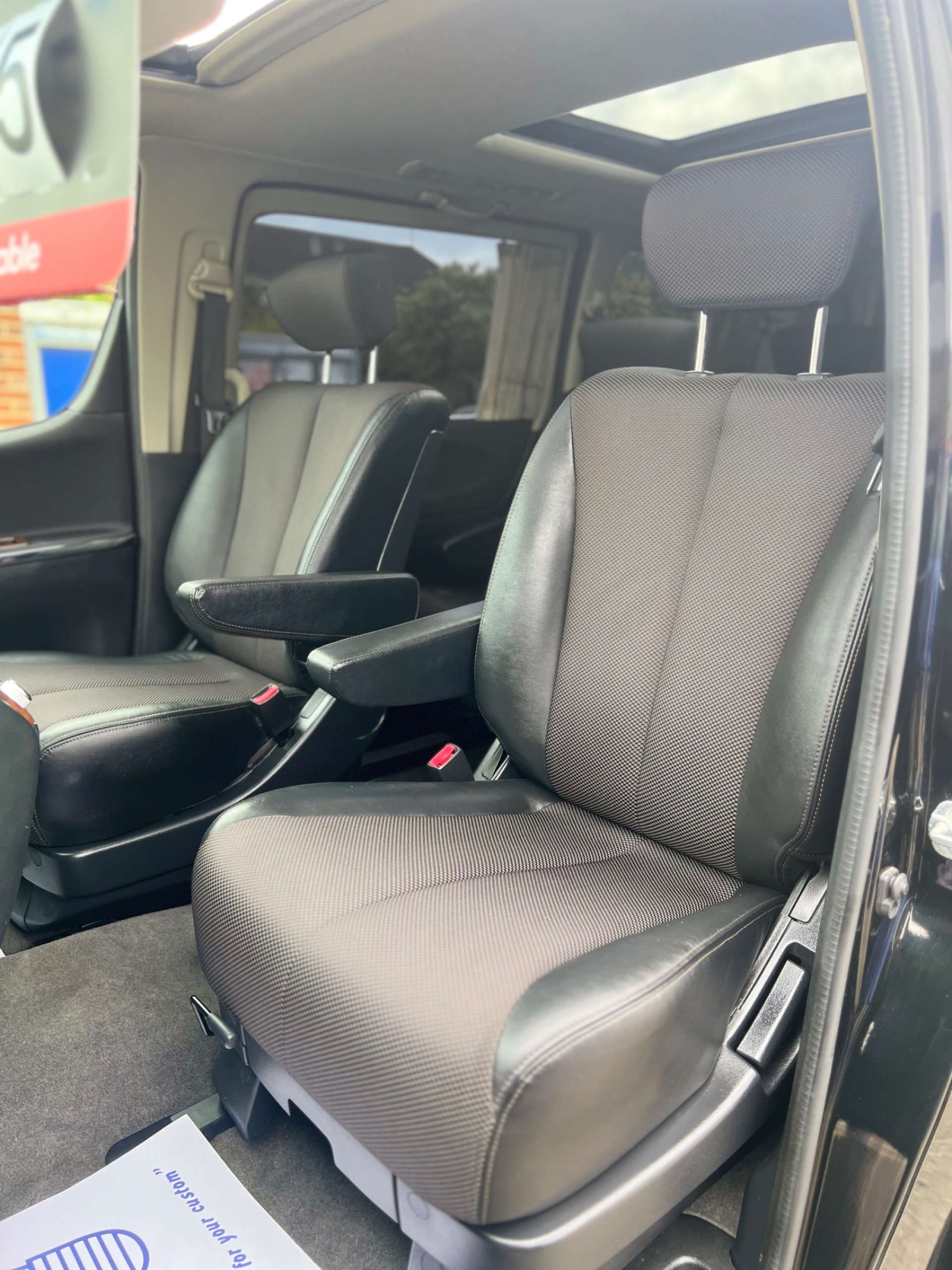 Used Nissan Elgrand 2024 for sale - 77003492: Photo 26