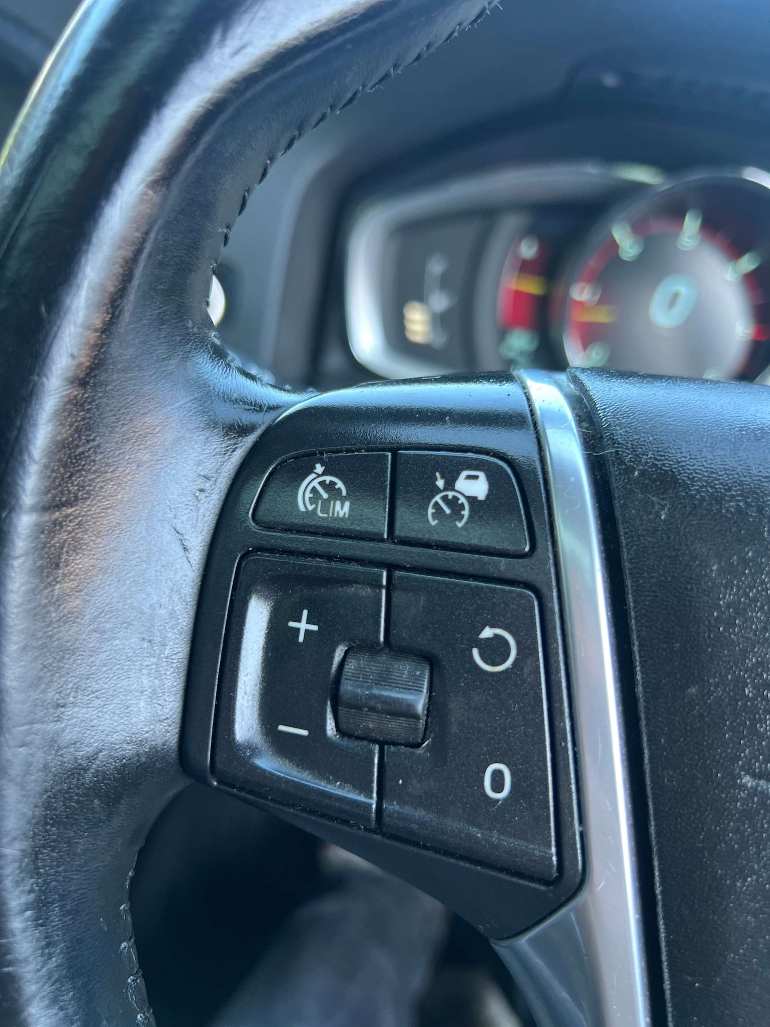 Used Volvo S60 2013 for sale - 77745416: Photo 12