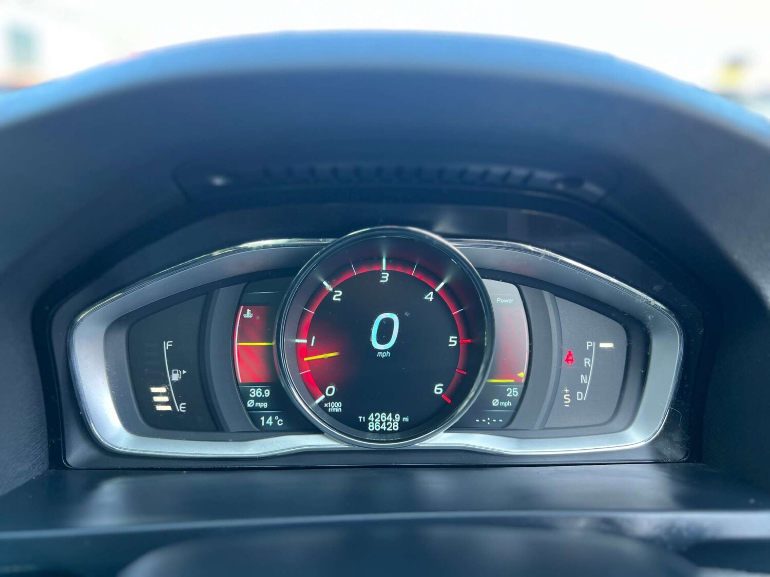 Used Volvo S60 2013 for sale - 77745416: Photo 13