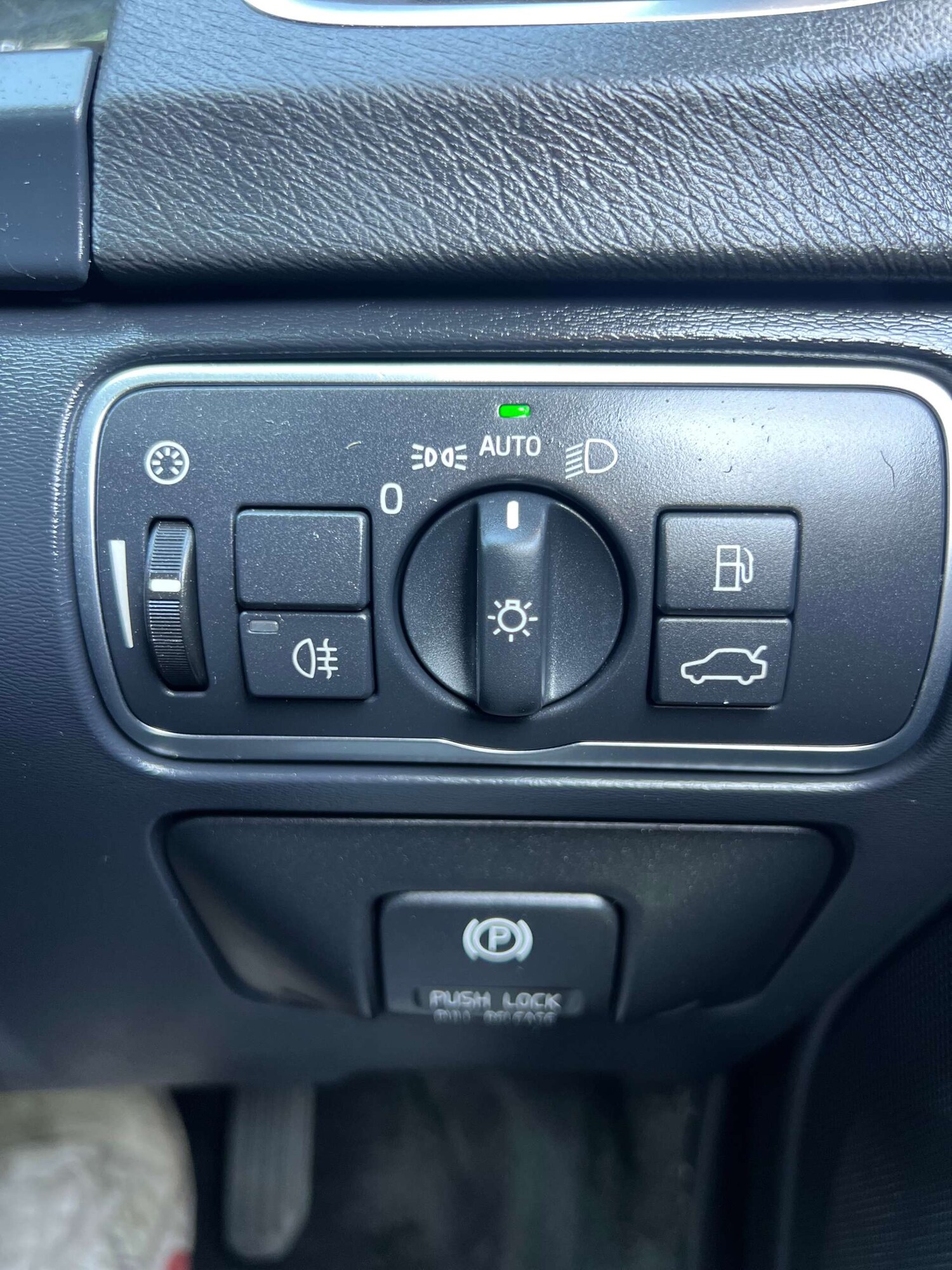 Used Volvo S60 2013 for sale - 77745416: Photo 18