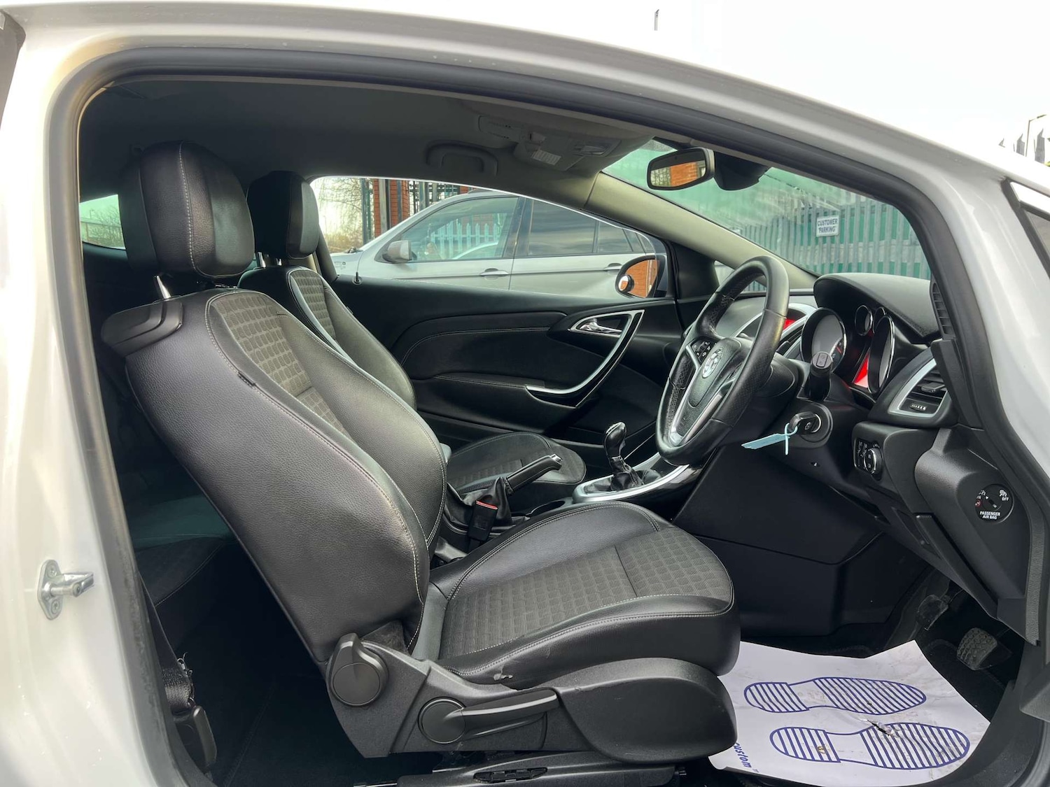 Used Vauxhall Astra GTC 2013 for sale - 77003496: Photo 16