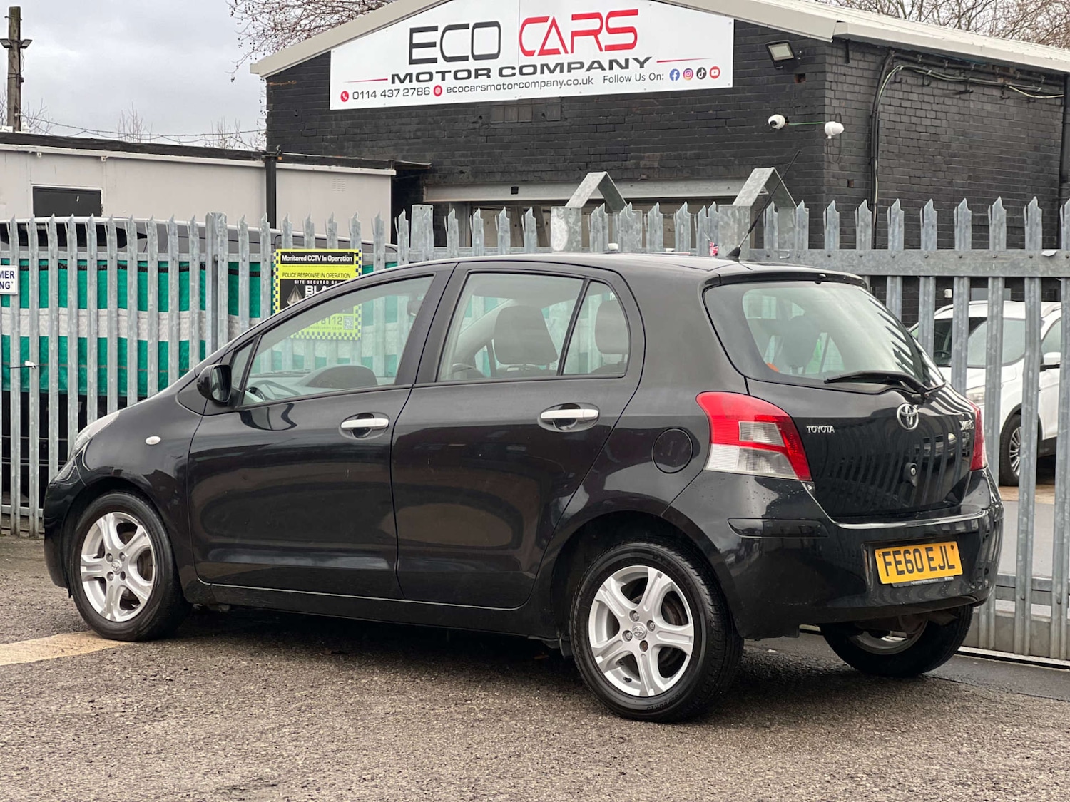 Used Toyota Yaris 2010 for sale - 77139225: Photo 8