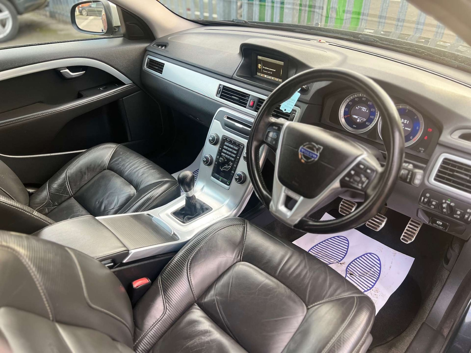 Used Volvo V70 2012 for sale - 76896340: Photo 2