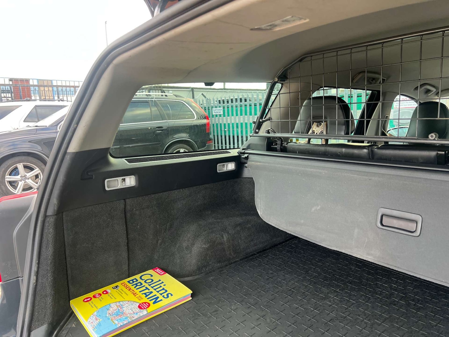 Used Volvo V70 2012 for sale - 76896340: Photo 37