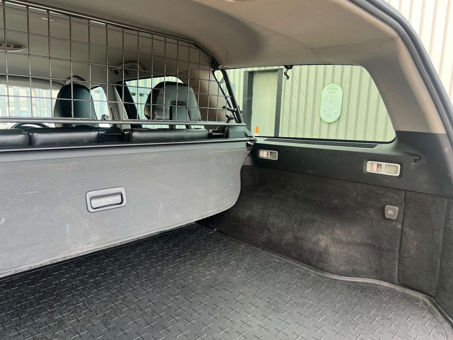 Used Volvo V70 2012 for sale - 76896340: Photo 43