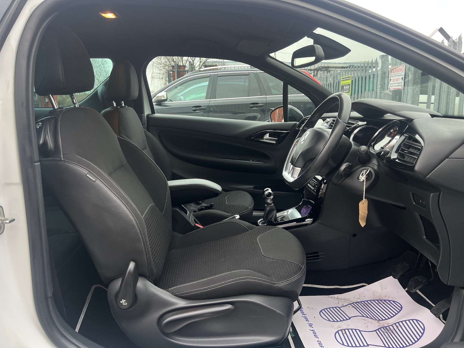 Used Citroen DS3 2014 for sale - 76980055: Photo 12