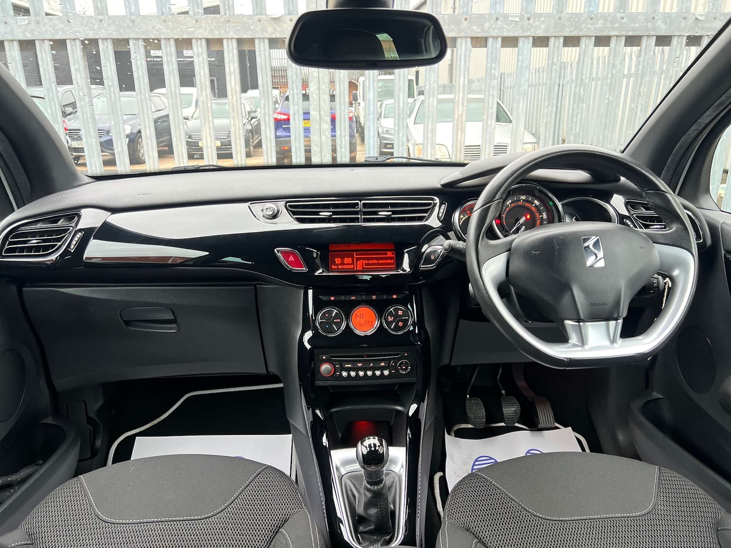 Used Citroen DS3 2014 for sale - 76980055: Photo 14