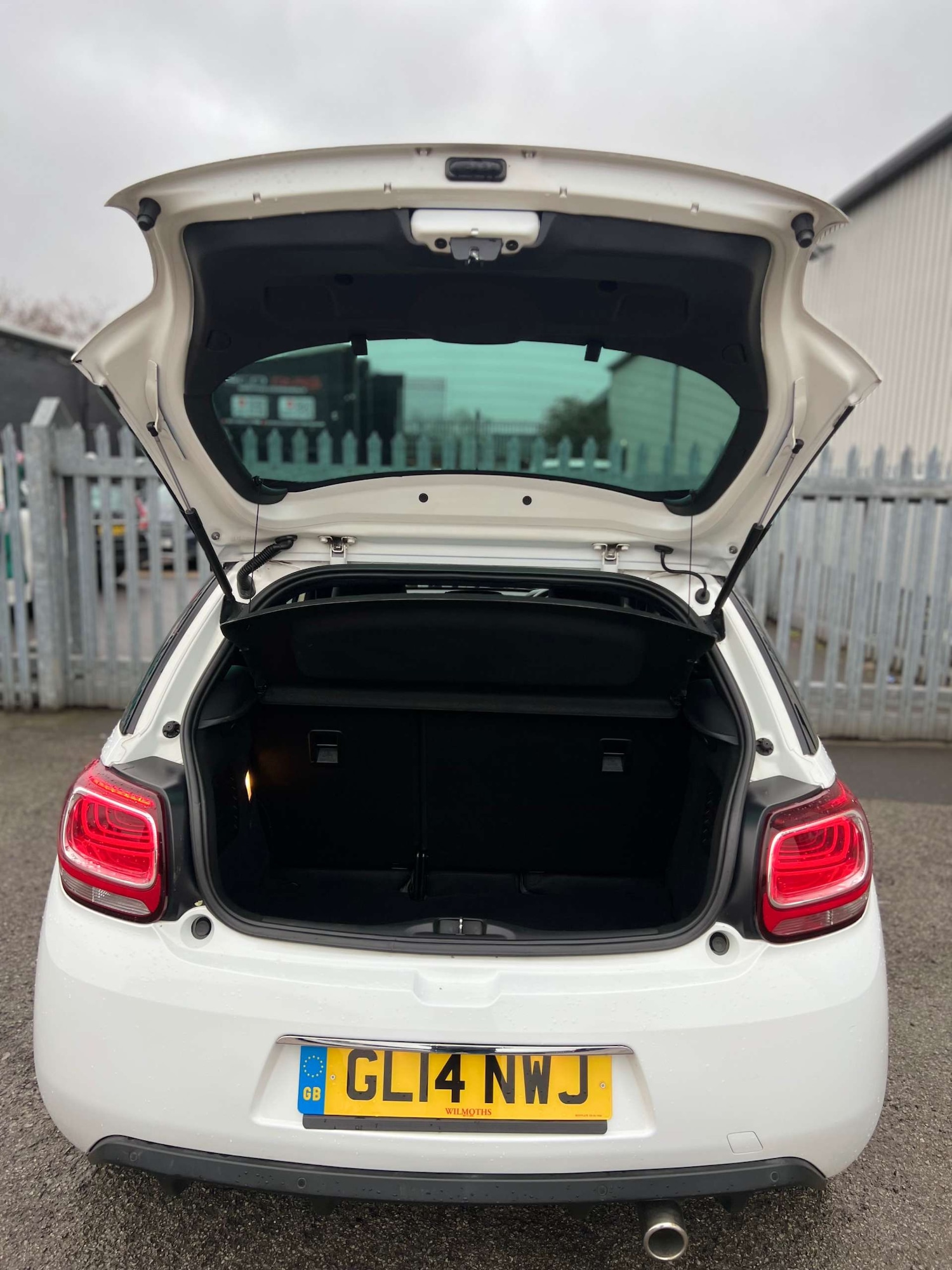 Used Citroen DS3 2014 for sale - 76980055: Photo 23