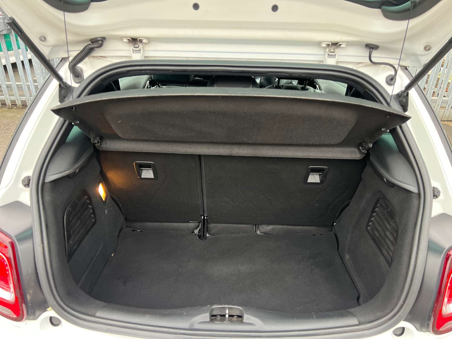 Used Citroen DS3 2014 for sale - 76980055: Photo 24