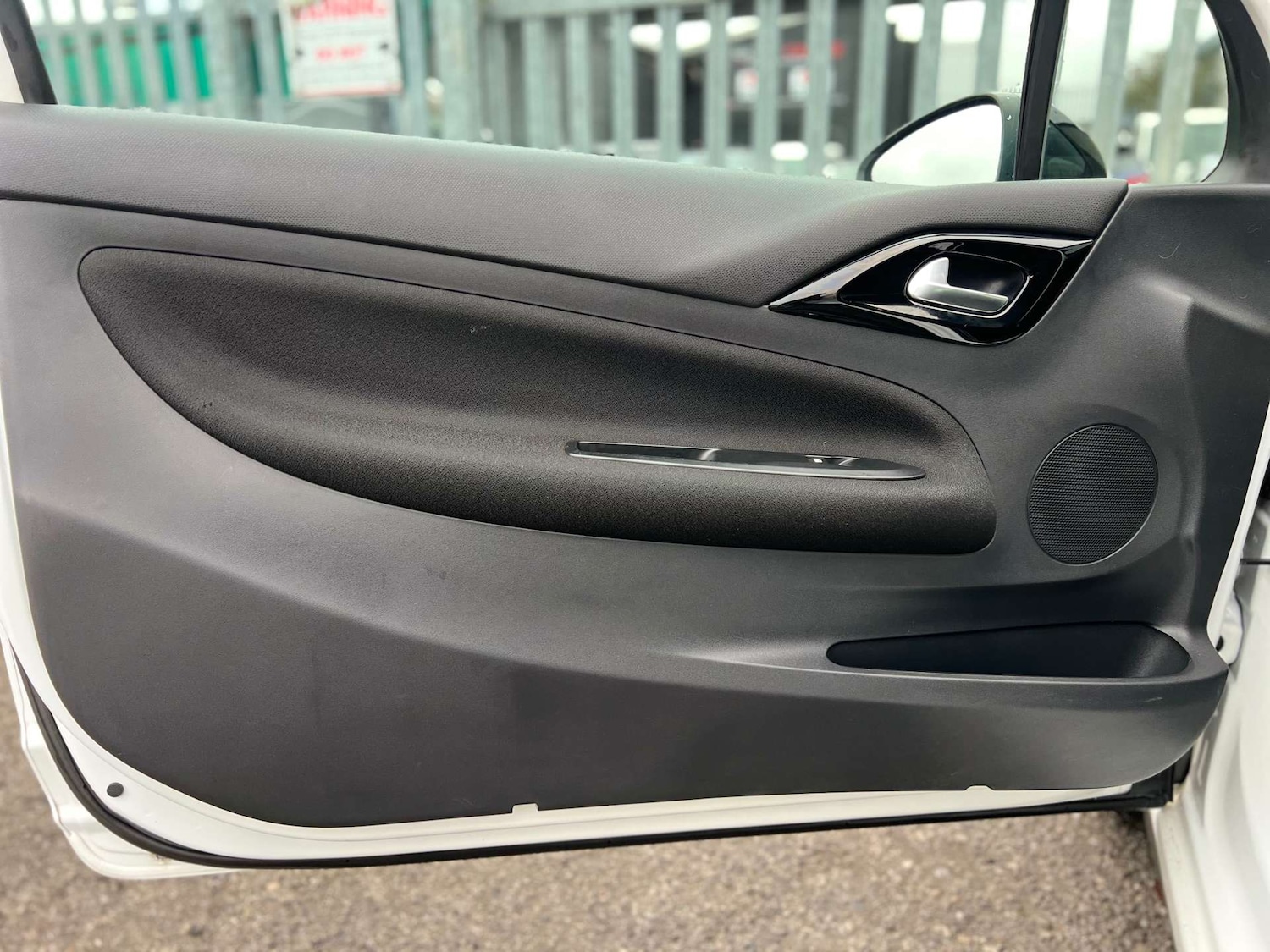 Used Citroen DS3 2014 for sale - 76980055: Photo 27