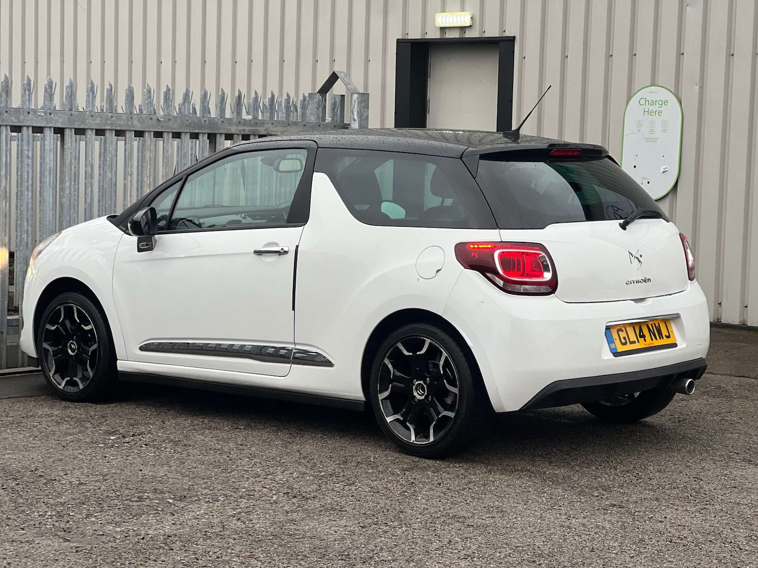 Used Citroen DS3 2014 for sale - 76980055: Photo 6