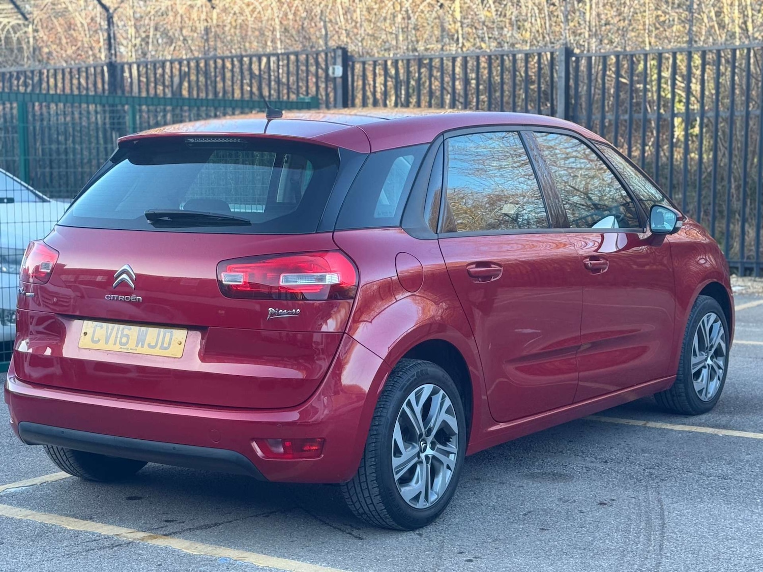 Used Citroen C4 Picasso 2016 for sale - 77336954: Photo 7