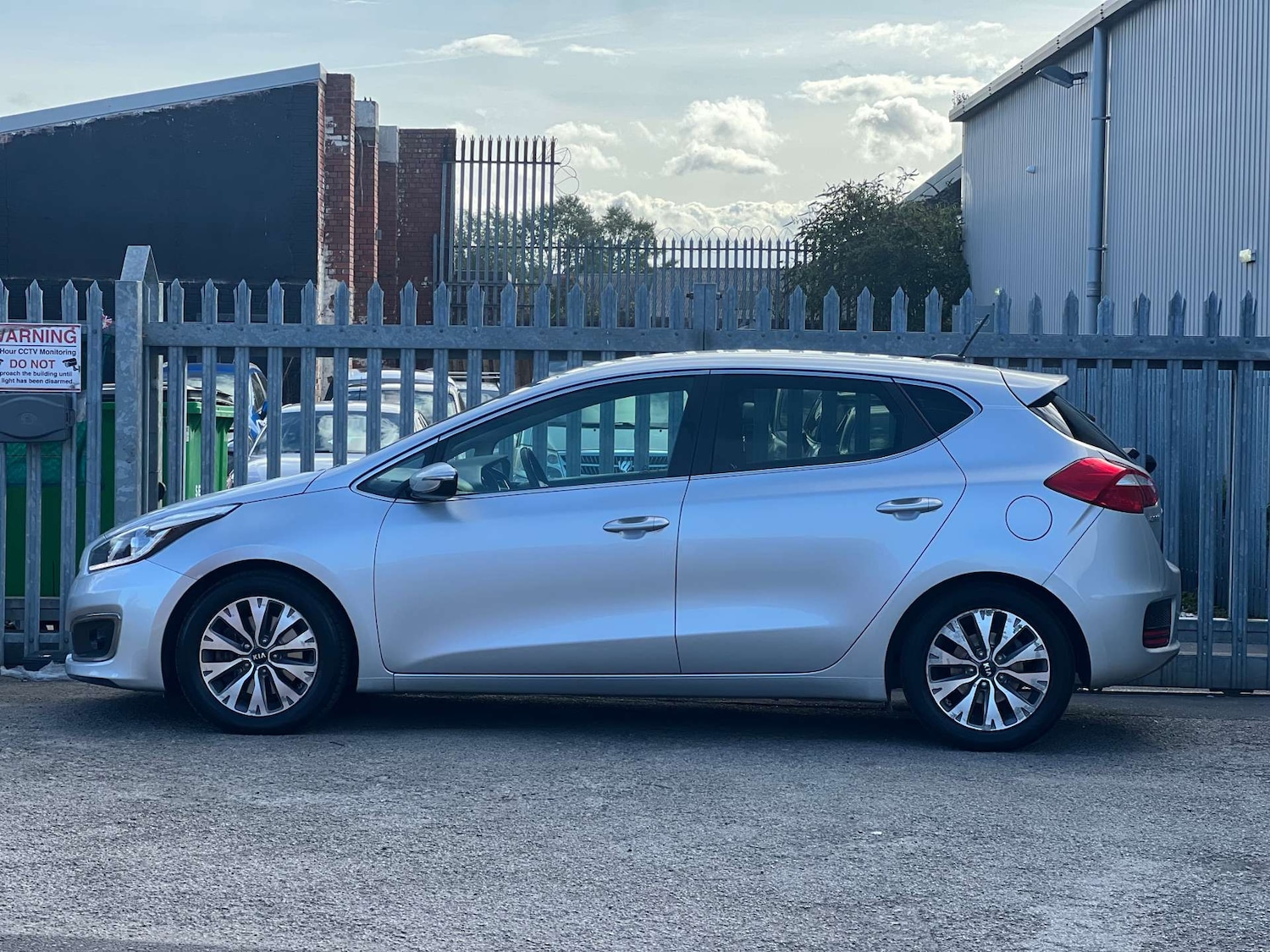 Used Kia Ceed 2015 for sale - 77003514: Photo 20