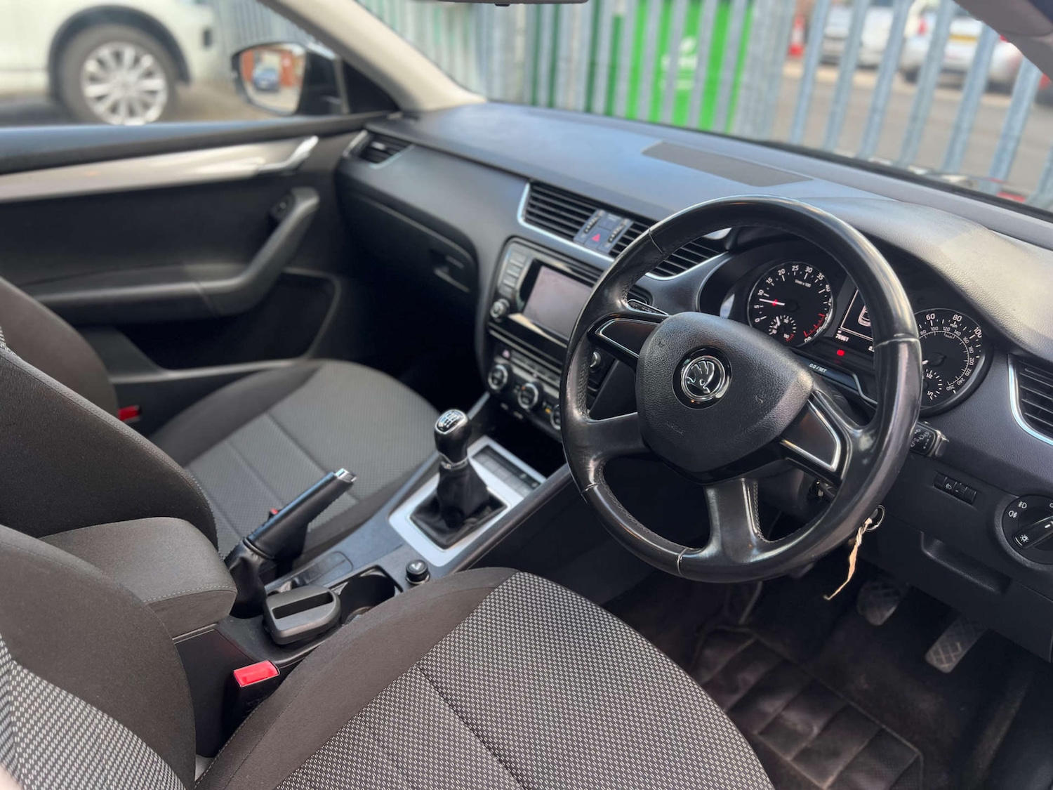 Used Skoda Octavia 2014 for sale - 76139827: Photo 2