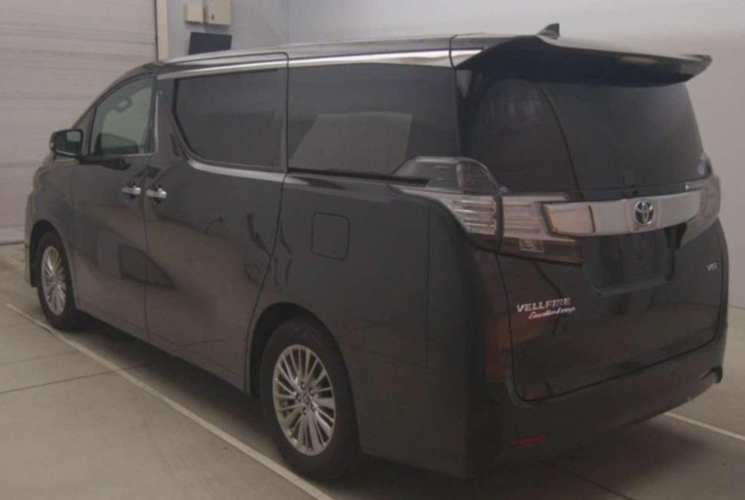 Used Toyota Vellfire 2015 for sale - 76451740: Photo 10