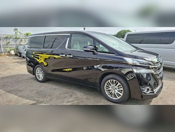 Used Toyota Vellfire 2015 for sale - 76451740: Photo