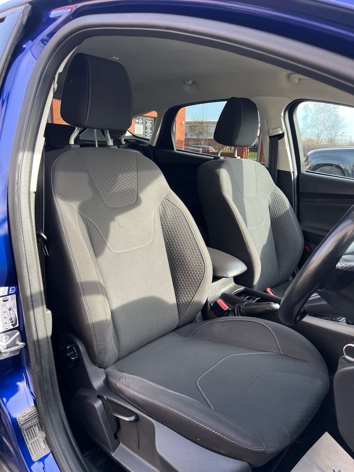 Used Ford Focus 2015 for sale - 77662732: Photo 2