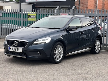 Used Volvo V40 2017 for sale - 75505727: Photo