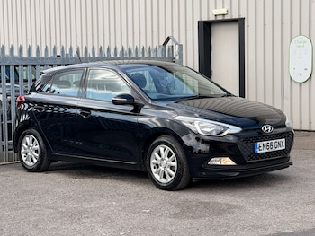 Used Hyundai i20 2016 for sale - 79596355: Photo