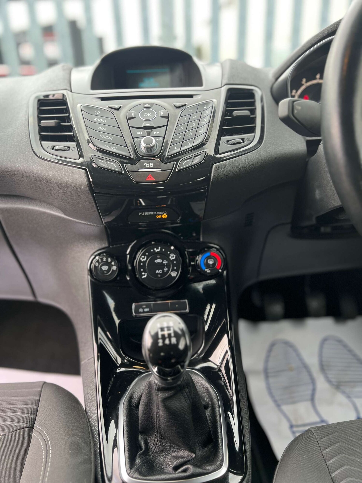 Used Ford Fiesta 2015 for sale - 77845658: Photo 25