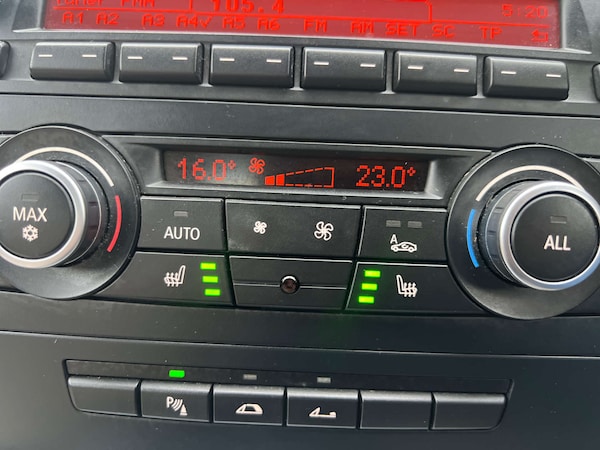 Used BMW 1 Series 2012 for sale - 76232956: Photo 38