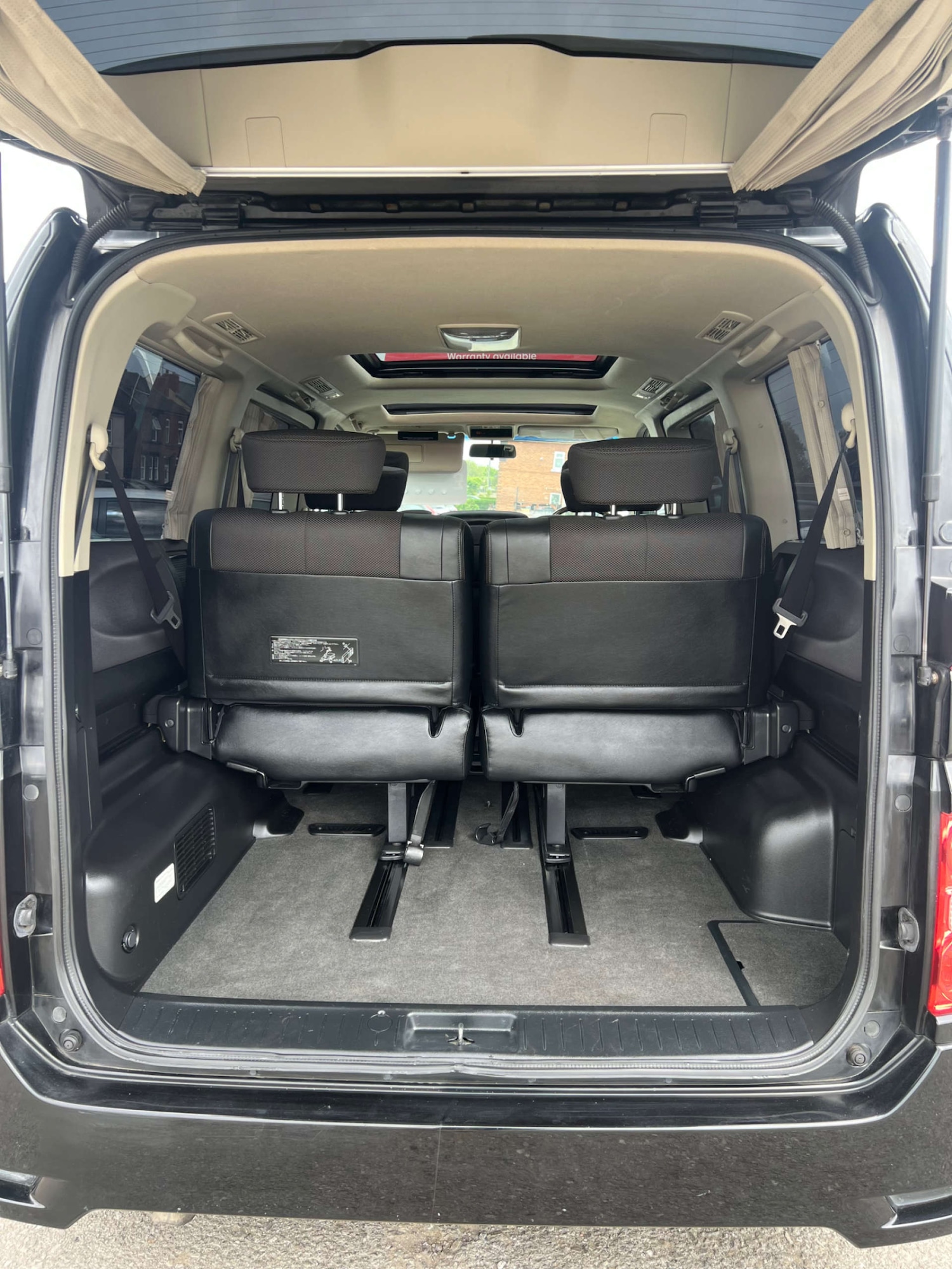 Used Nissan Elgrand 2024 for sale - 76278113: Photo 16