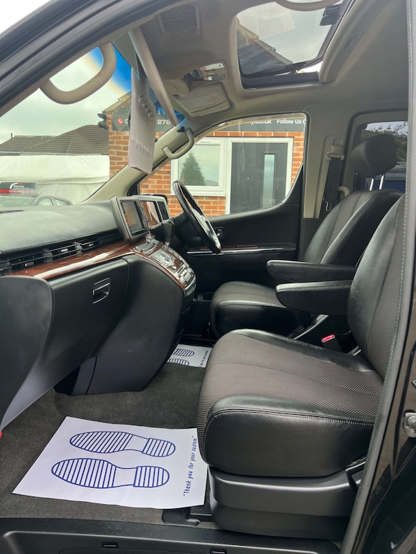 Used Nissan Elgrand 2024 for sale - 76278113: Photo 20