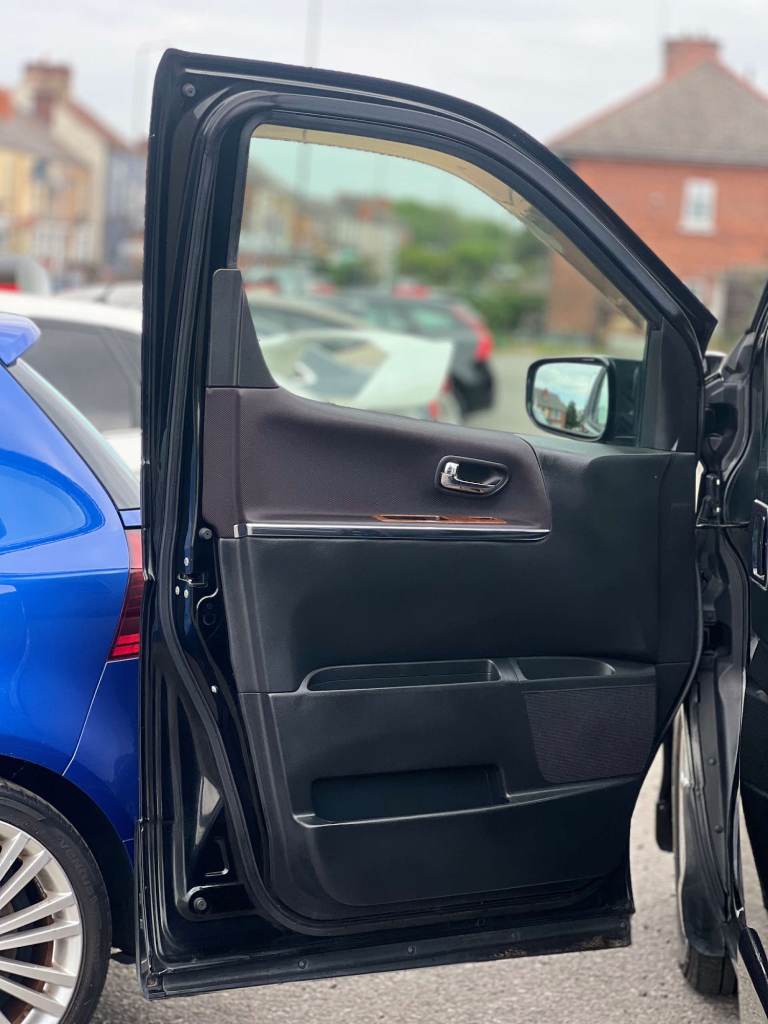 Used Nissan Elgrand 2024 for sale - 76278113: Photo 22