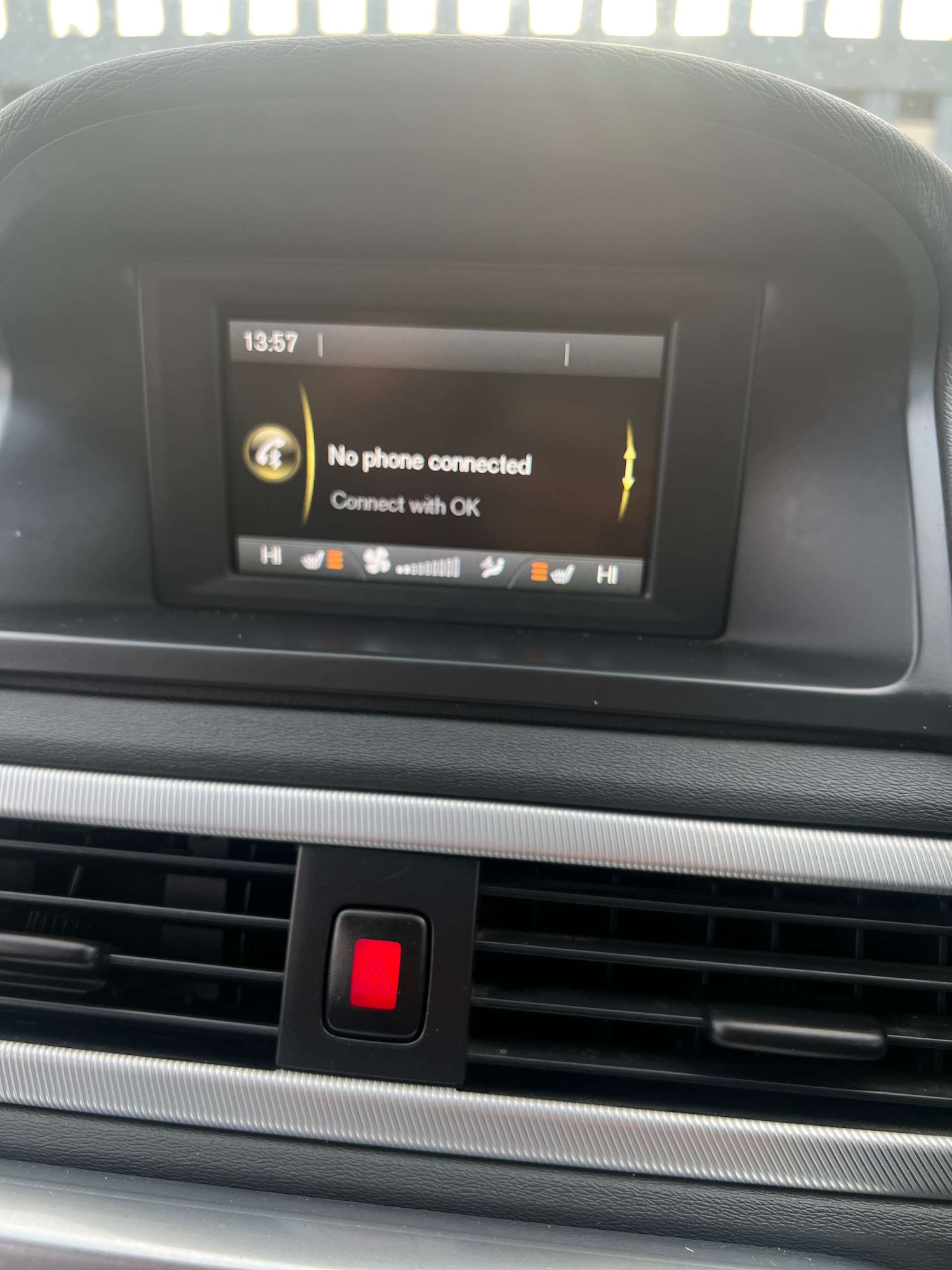 Used Volvo V70 2012 for sale - 77003519: Photo 35