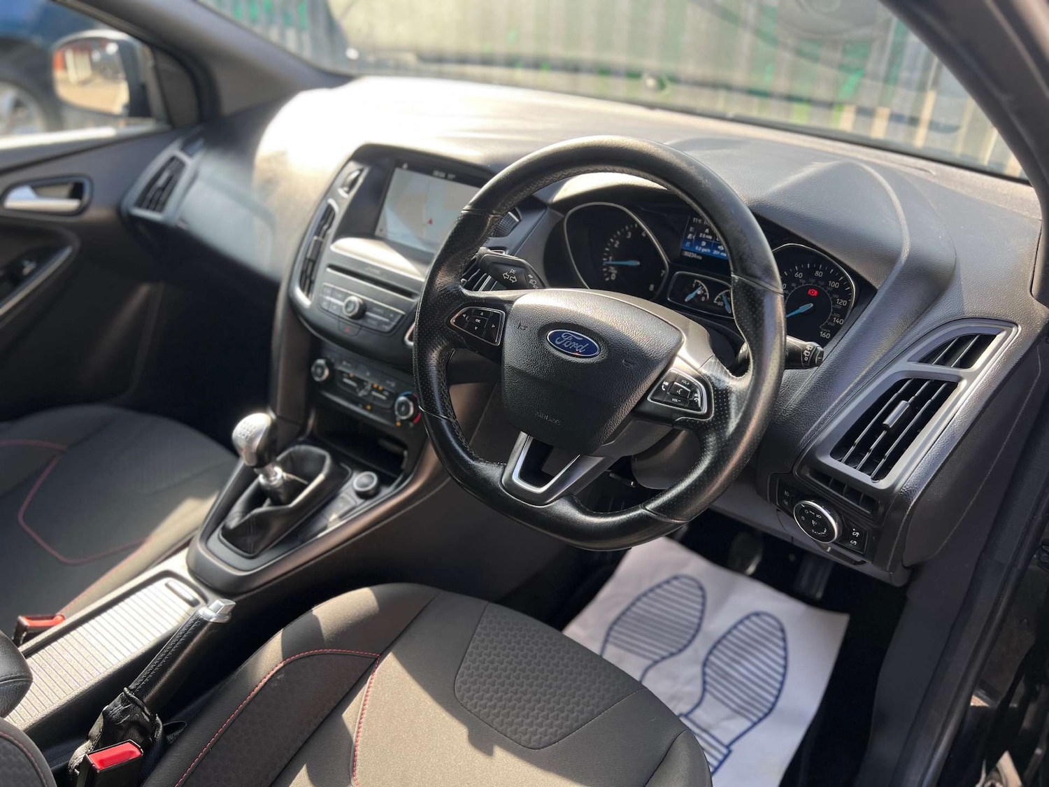 Used Ford Focus 2017 for sale - 78220821: Photo 2