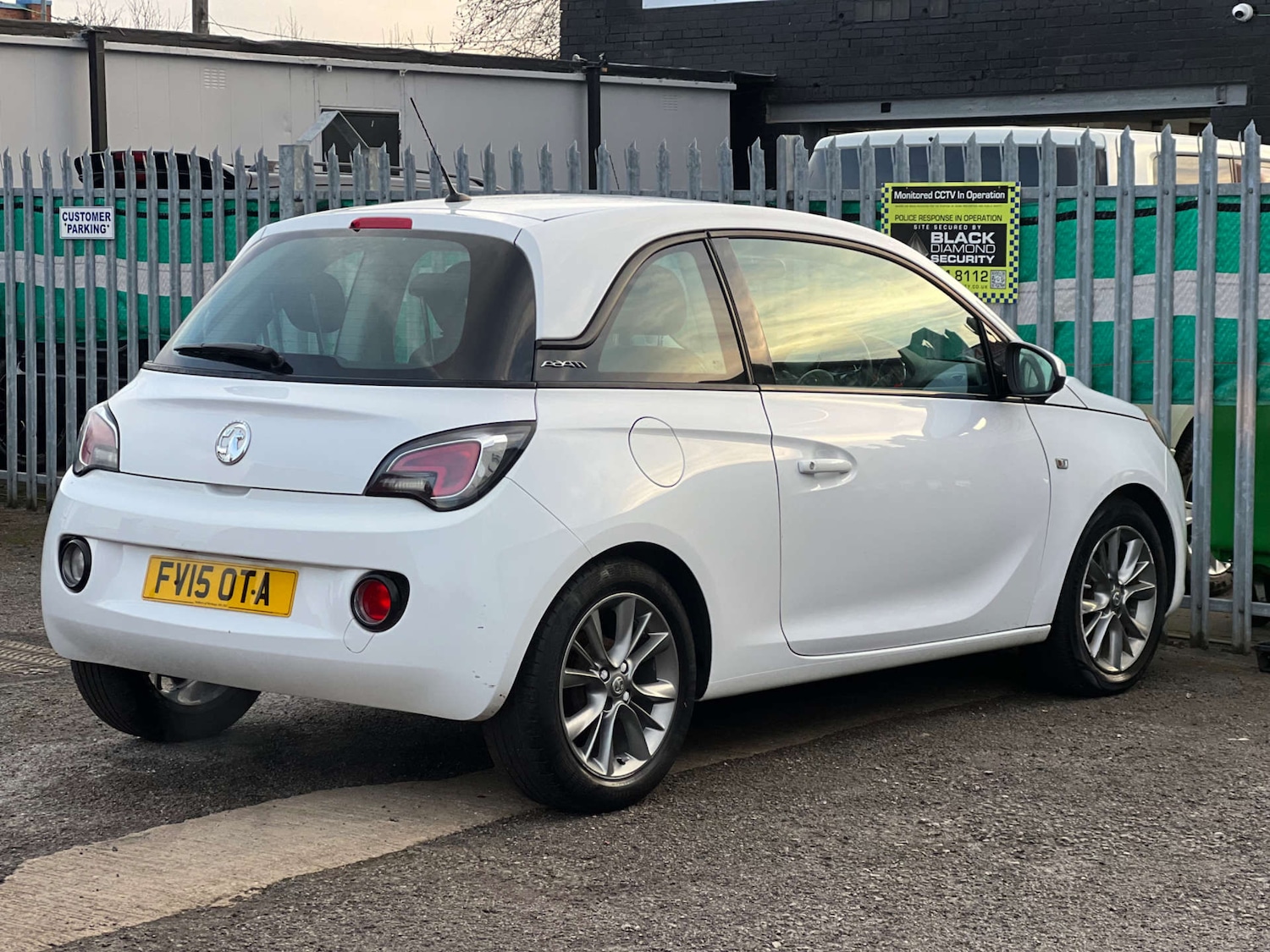 Used Vauxhall ADAM 2015 for sale - 76934879: Photo 11
