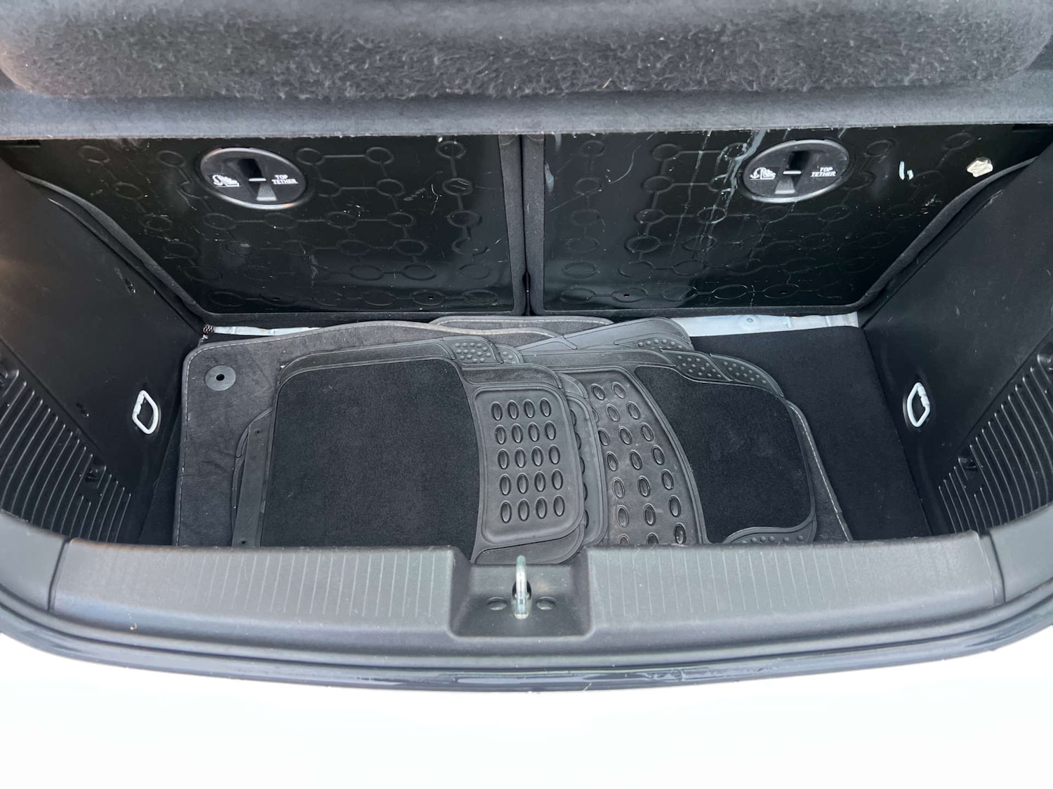 Used Vauxhall ADAM 2015 for sale - 76934879: Photo 19