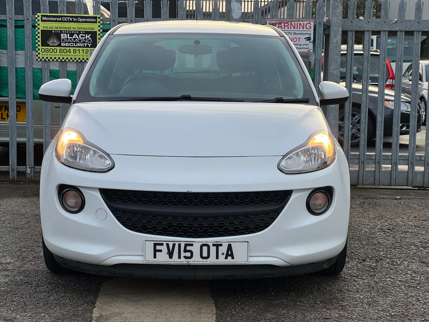 Used Vauxhall ADAM 2015 for sale - 76934879: Photo 4